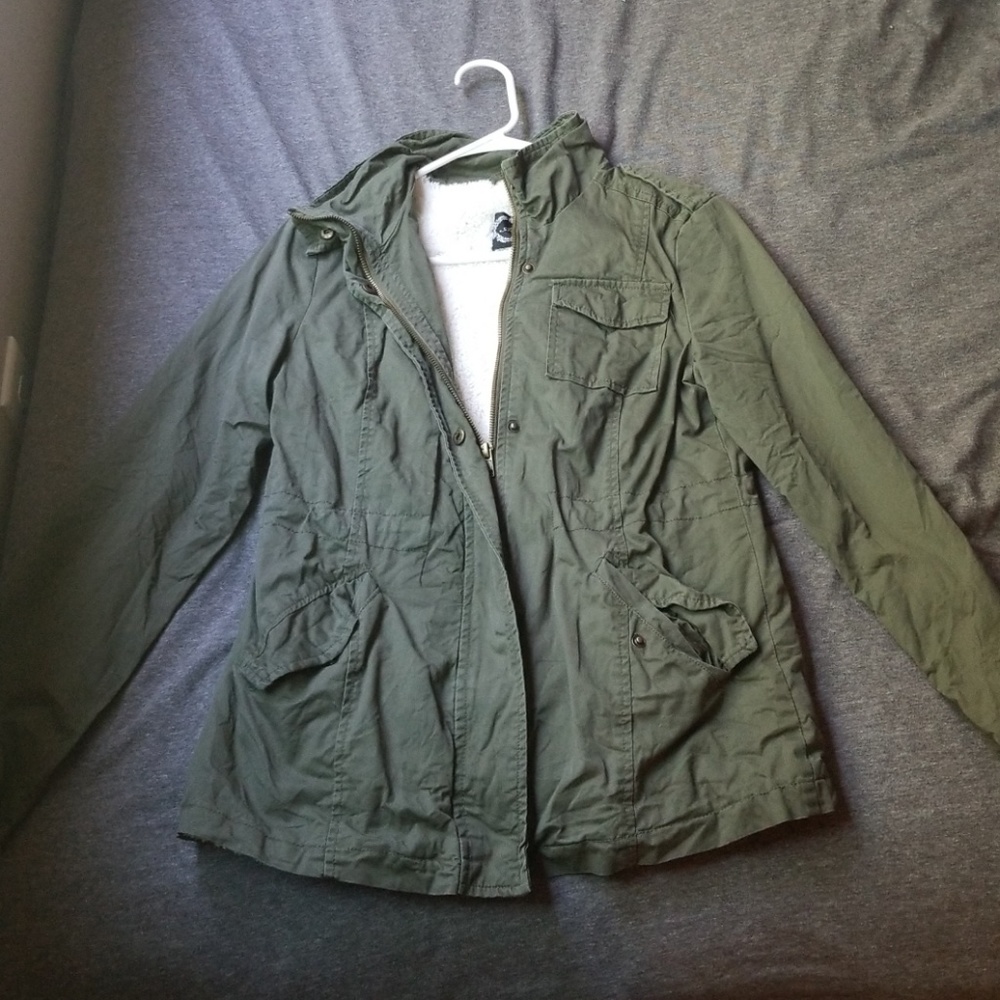 Green jacket - Picture 1 of 2